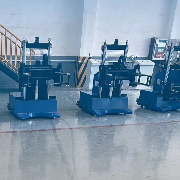 激光导航 圆桶搬运 抱夹式AGV小车-客户现场